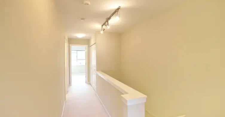 100 Klahanie Drive, Port Moody, BC, V3H 5K7 - 9