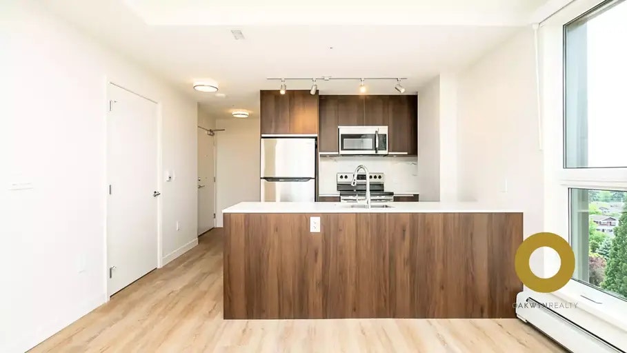 6137 Cambie Street, Vancouver, BC, V5Z 3B2