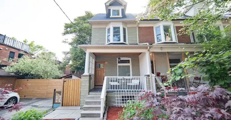 256 Boston Avenue, Toronto, ON, M4M 2V3 - 5