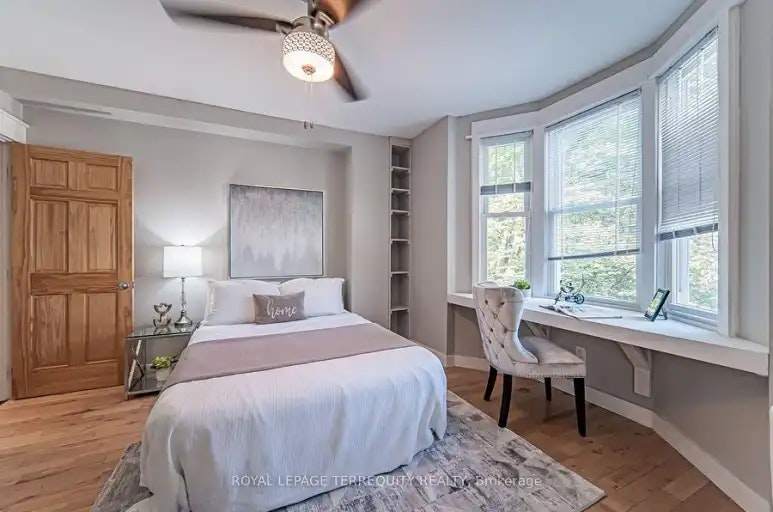 256 Boston Avenue, Toronto, ON, M4M 2V3 - 8