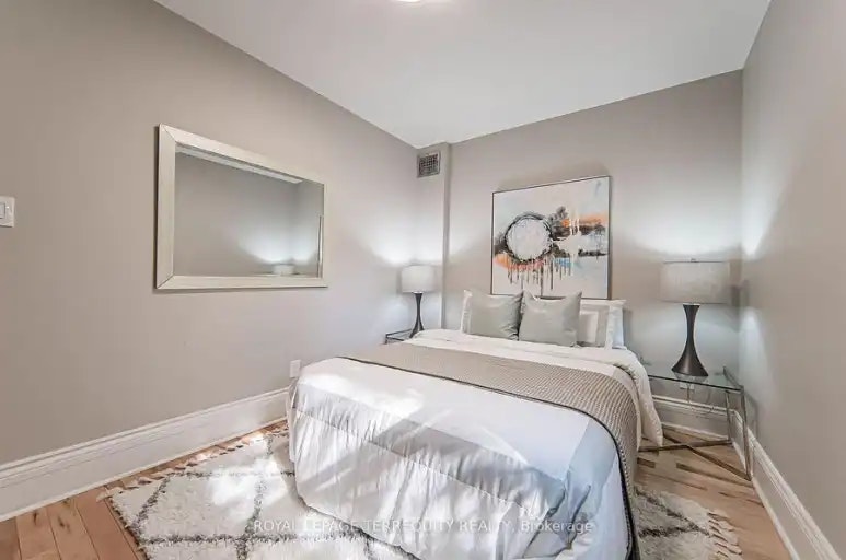 256 Boston Avenue, Toronto, ON, M4M 2V3 - 13