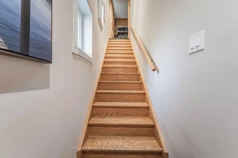 256 Boston Avenue, Toronto, ON, M4M 2V3 - 11