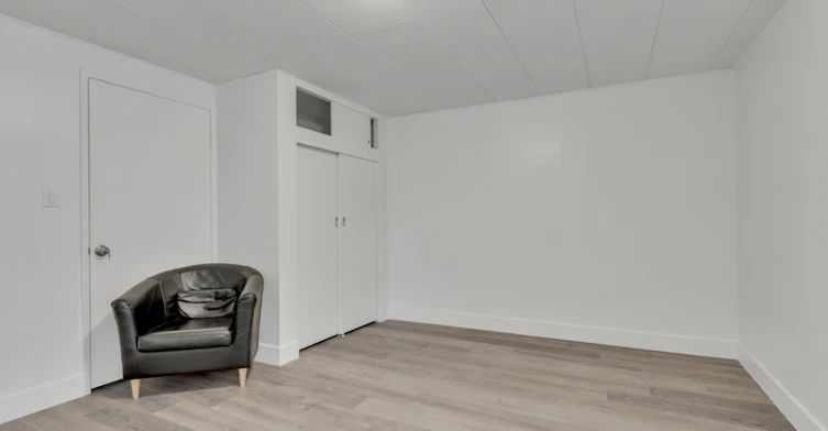 4167 Ranger Crescent, North Vancouver, BC, V7R 3K8 - 12
