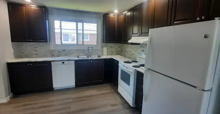 711 Brown Street, Peterborough, ON, K9J 4K7