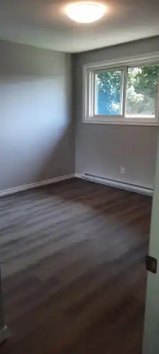 711 Brown Street, Peterborough, ON, K9J 4K7 - 5