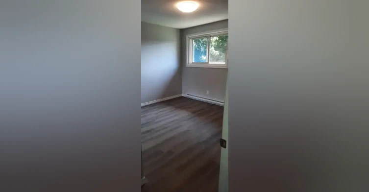 711 Brown Street, Peterborough, ON, K9J 4K7 - 5