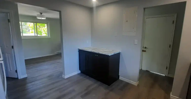 711 Brown Street, Peterborough, ON, K9J 4K7 - 3
