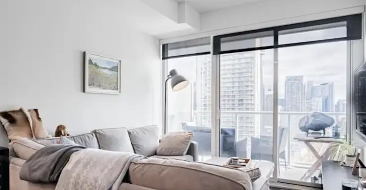 19 Bathurst Street, Toronto, ON, M5V 0N2 - 7