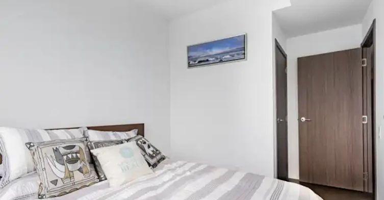 19 Bathurst Street, Toronto, ON, M5V 0N2 - 10