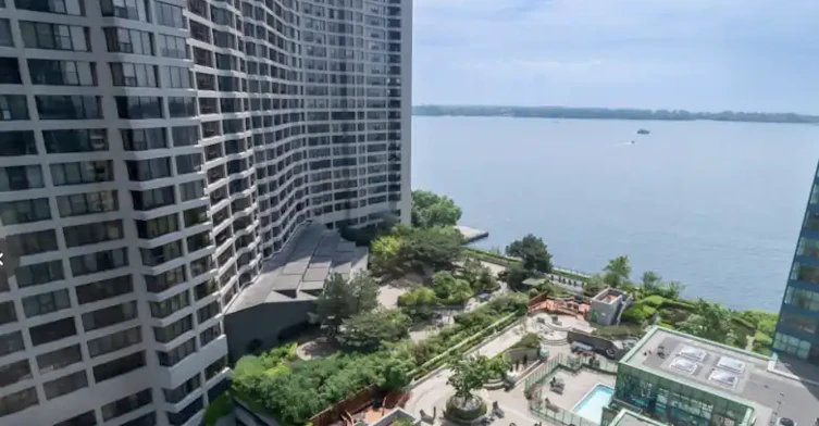 77 Harbour Square, Toronto, ON, M5J 2S2 - 13
