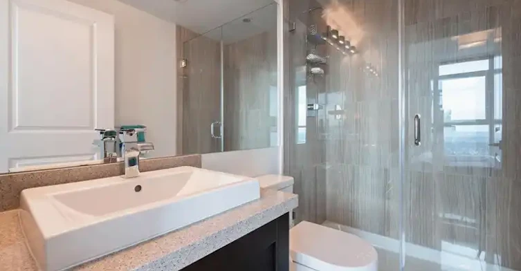 11967 80 Avenue, Delta, BC, V4C 0E2 - 11