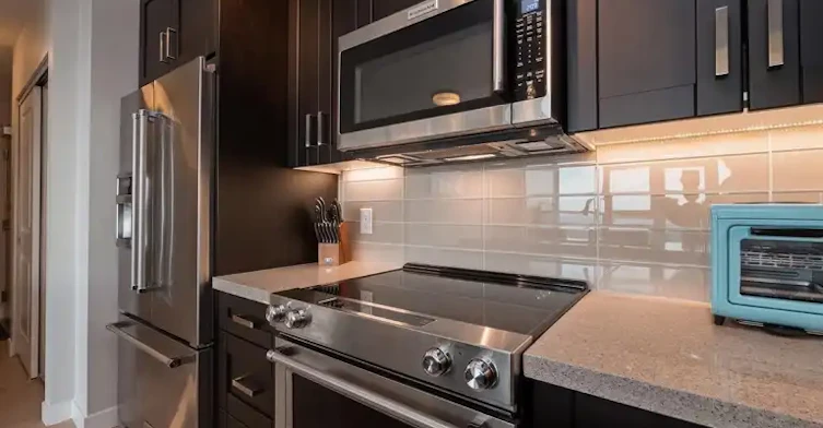 11967 80 Avenue, Delta, BC, V4C 0E2 - 7