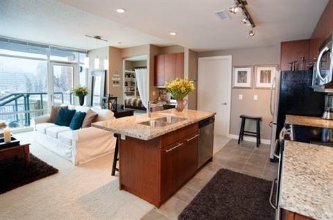 215 13 Calgary Avenue SW, Calgary, AB, T2R 0V6