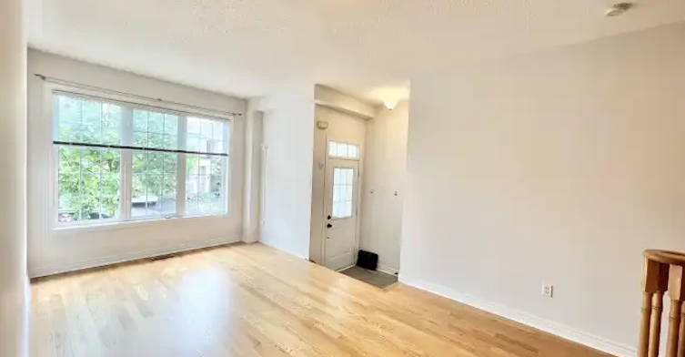 30 Clovis Street, Vaughan, ON, L4J 8W7 - 2