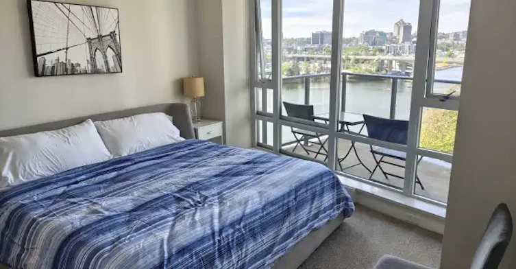8 Smithe Mews, Vancouver, BC, V6B 0A5 - 4