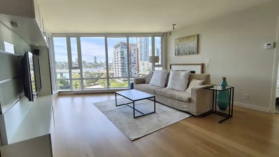 8 Smithe Mews, Vancouver, BC, V6B 0A5 - 14