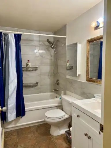 10225 114 Street Northwest, Edmonton, AB, T5K 1S1 - 5