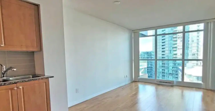 209 Fort York Boulevard, Toronto, ON, M5V 4A1 - 3