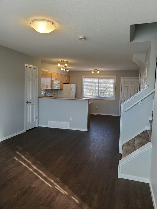 202 Maurer Drive, Hinton Hill, AB, T7V 0C2 - 4