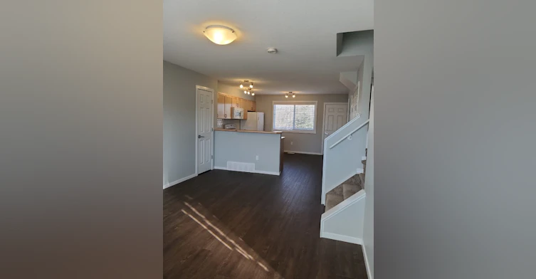 202 Maurer Drive, Hinton Hill, AB, T7V 0C2 - 4