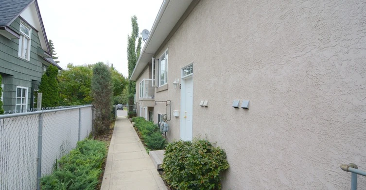4819 55 Street, Red Deer, AB, T4N 2J2 - 2