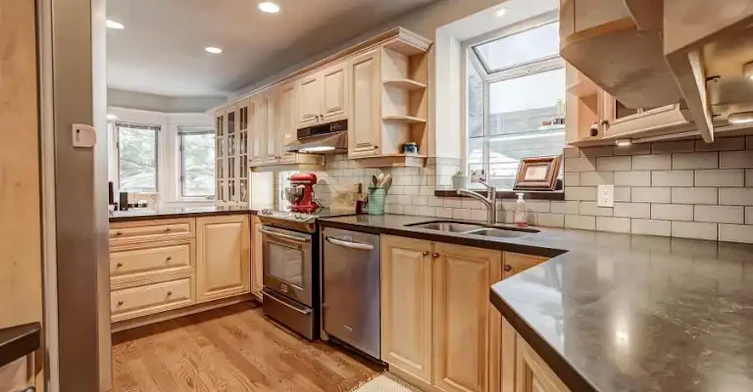 69 Normandy Boulevard, Toronto, ON, M4L 3K4 - 13