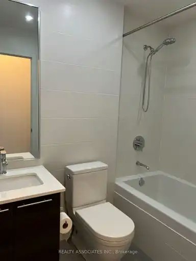 1 Market Street, Toronto, ON, M5E 0A2 - 4