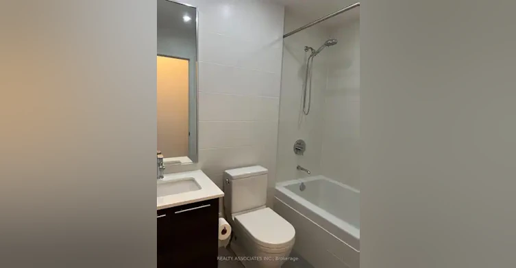 1 Market Street, Toronto, ON, M5E 0A2 - 4
