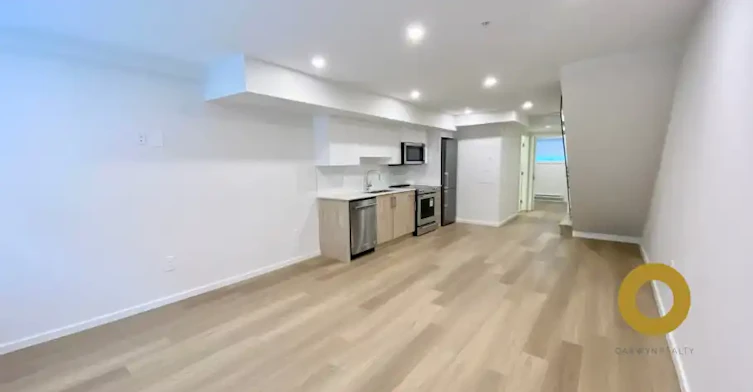 3623 Rae Avenue, Vancouver, BC, V5R 2P6 - 5