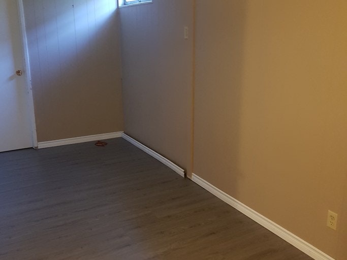 6104 140 Avenue, Edmonton, AB, T5A 1G6 - 7