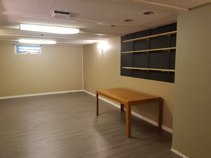 6104 140 Avenue, Edmonton, AB, T5A 1G6 - 11