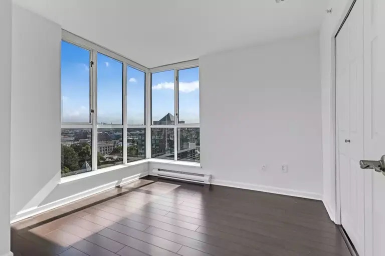 1088 Quebec Street, Vancouver, BC, V6A 4H2 - 13