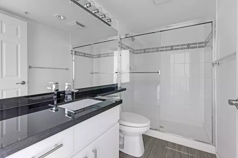 1088 Quebec Street, Vancouver, BC, V6A 4H2 - 15