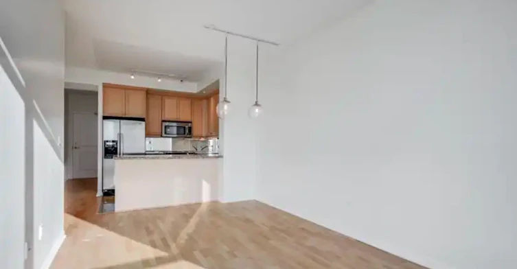 628 Fleet Street, Toronto, ON, M5V 1A8 - 12