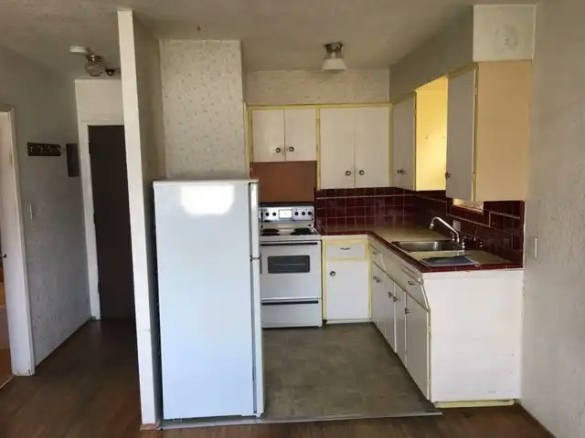 2288 West 2nd Avenue, Vancouver, BC, V6K 1H9 - 2