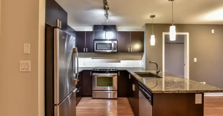 7511 120 Street, Delta, BC, V3W 3N1 - 4