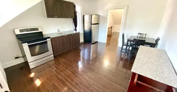 104 Pembroke Street, Toronto, ON, M5A 2E5 - 12