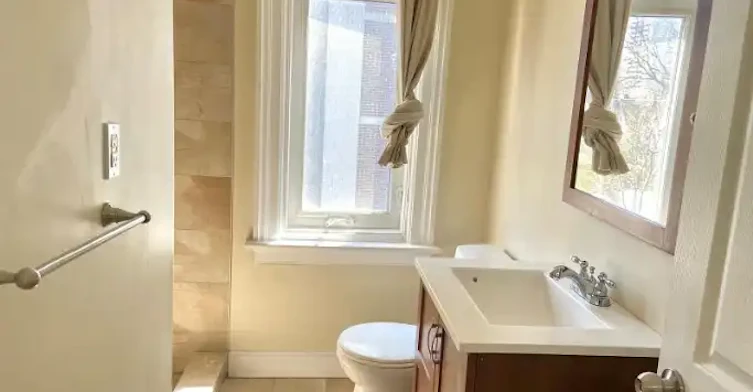 104 Pembroke Street, Toronto, ON, M5A 2E5