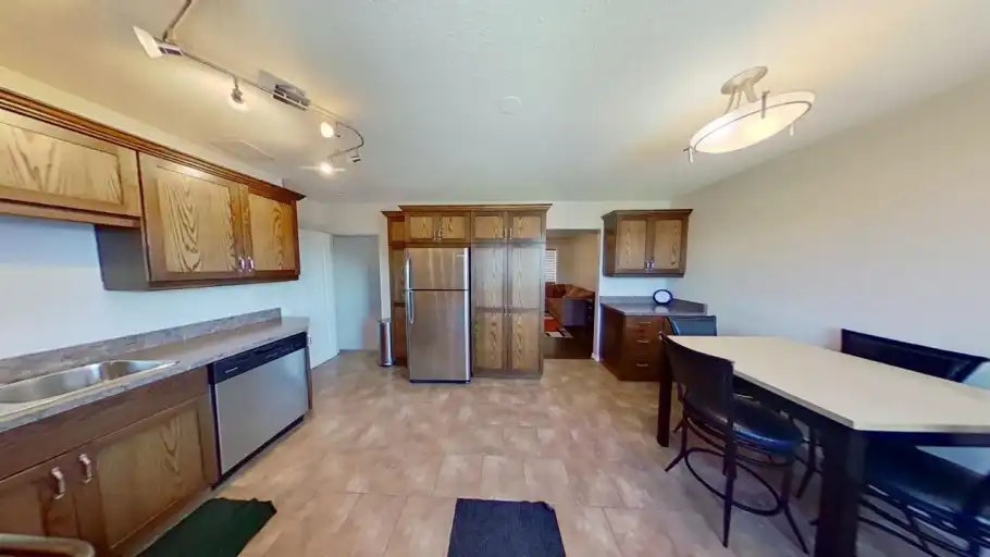 114 Hardisty Avenue, Hinton Hill, AB, T7V 1B5 - 2