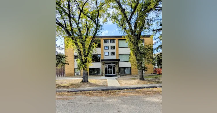 3920 Robinson Street, Regina, SK, S4S 3C8