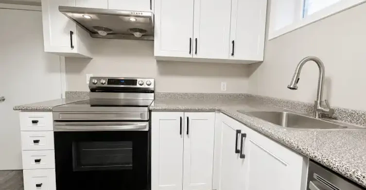 643 Frank Street, Peterborough, ON, K9J 4M8 - 2