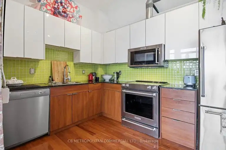 363 Sorauren Avenue, Toronto, ON, M6R 3C1 - 8