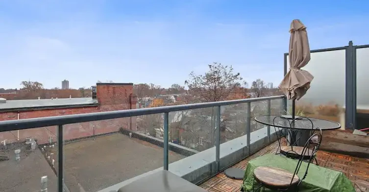 363 Sorauren Avenue, Toronto, ON, M6R 3C1 - 3