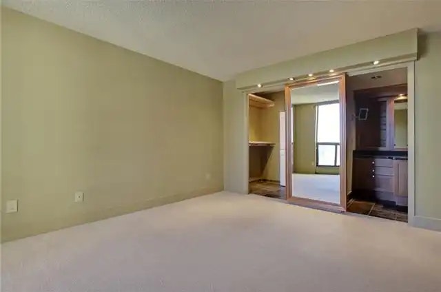 7030 Coach Hill Road Southwest, Calgary, AB, T3H 1E4 - 5