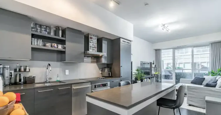 1030 King Street West, Toronto, ON, M6K 3N3