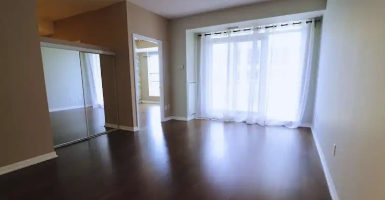 21 Grand Magazine Street, Toronto, ON, M5V 1B5 - 5