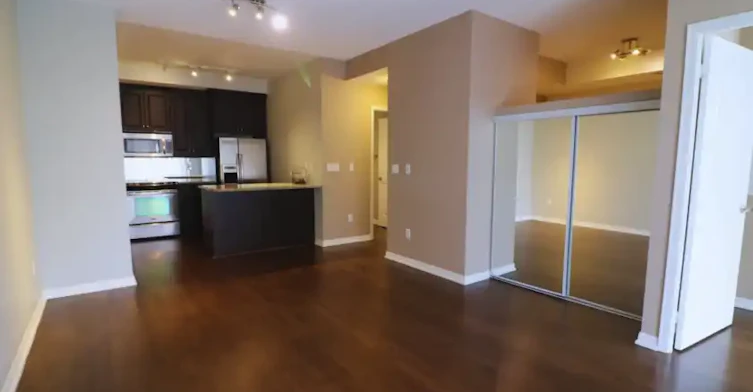 21 Grand Magazine Street, Toronto, ON, M5V 1B5 - 8