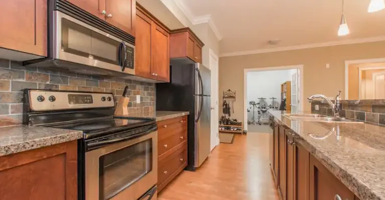 12258 224 Street, Maple Ridge, BC, V2X 8W5 - 10