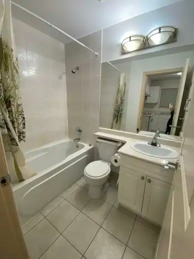 5892 Saint Margarets Street, Vancouver, BC, V5R 3H5 - 4