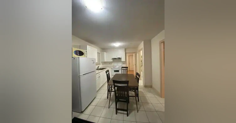5892 Saint Margarets Street, Vancouver, BC, V5R 3H5 - 2